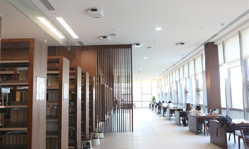 远望谷案例 | 打卡深圳大学文化新航标：“智慧眼”赋能图书取阅统计智能化