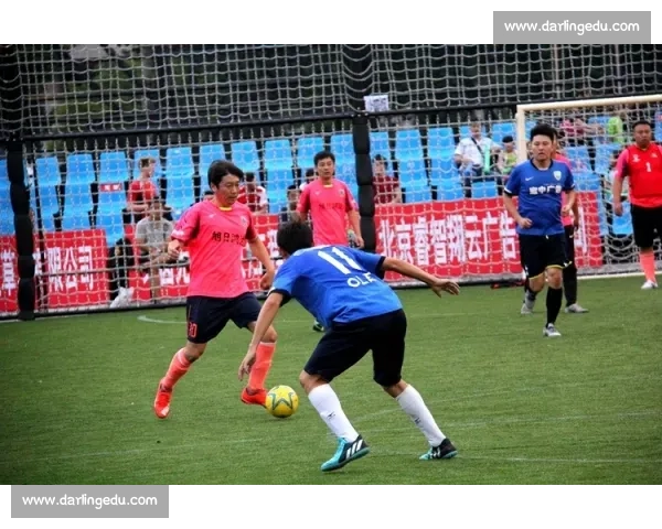 王长庆助阵中关村足球赛 体育嘉年华圆满落幕 王长庆助阵中关村足球赛 体育嘉年华圆满落幕