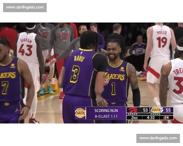 湖人对阵猛龙全场比赛录像回顾詹姆斯攻防亮点解析关键回合战术复盘