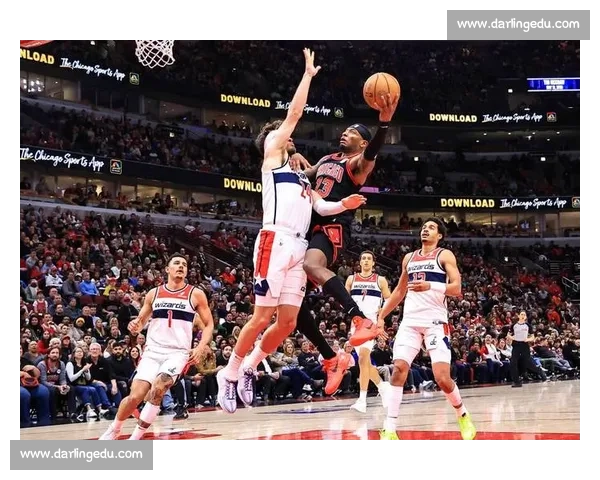 热火对决雄鹿首发阵容解析攻防焦点与胜负关键前瞻赛前深度观察